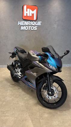YAMAHA YZF R15 YAMAHA YZF R15